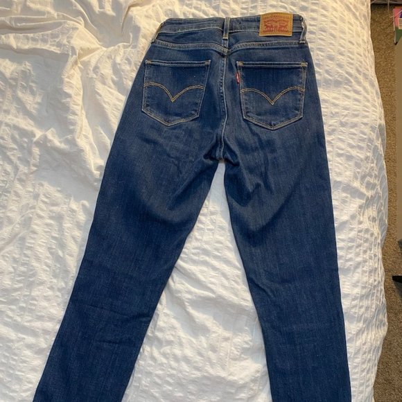 Levi's Dark Wash Skinny Jeans - Picture 2 of 2